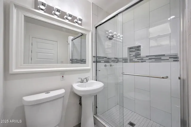 $675,000 | 224 West Glenrosa Avenue, Phoenix, AZ 85013