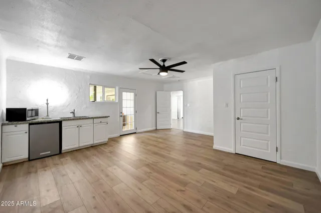 $675,000 | 224 West Glenrosa Avenue, Phoenix, AZ 85013