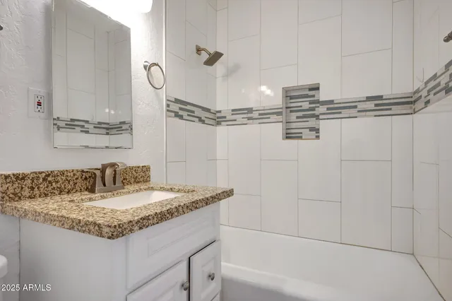 $675,000 | 224 West Glenrosa Avenue, Phoenix, AZ 85013