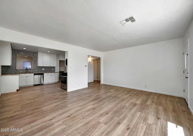 $675,000 | 224 West Glenrosa Avenue, Phoenix, AZ 85013