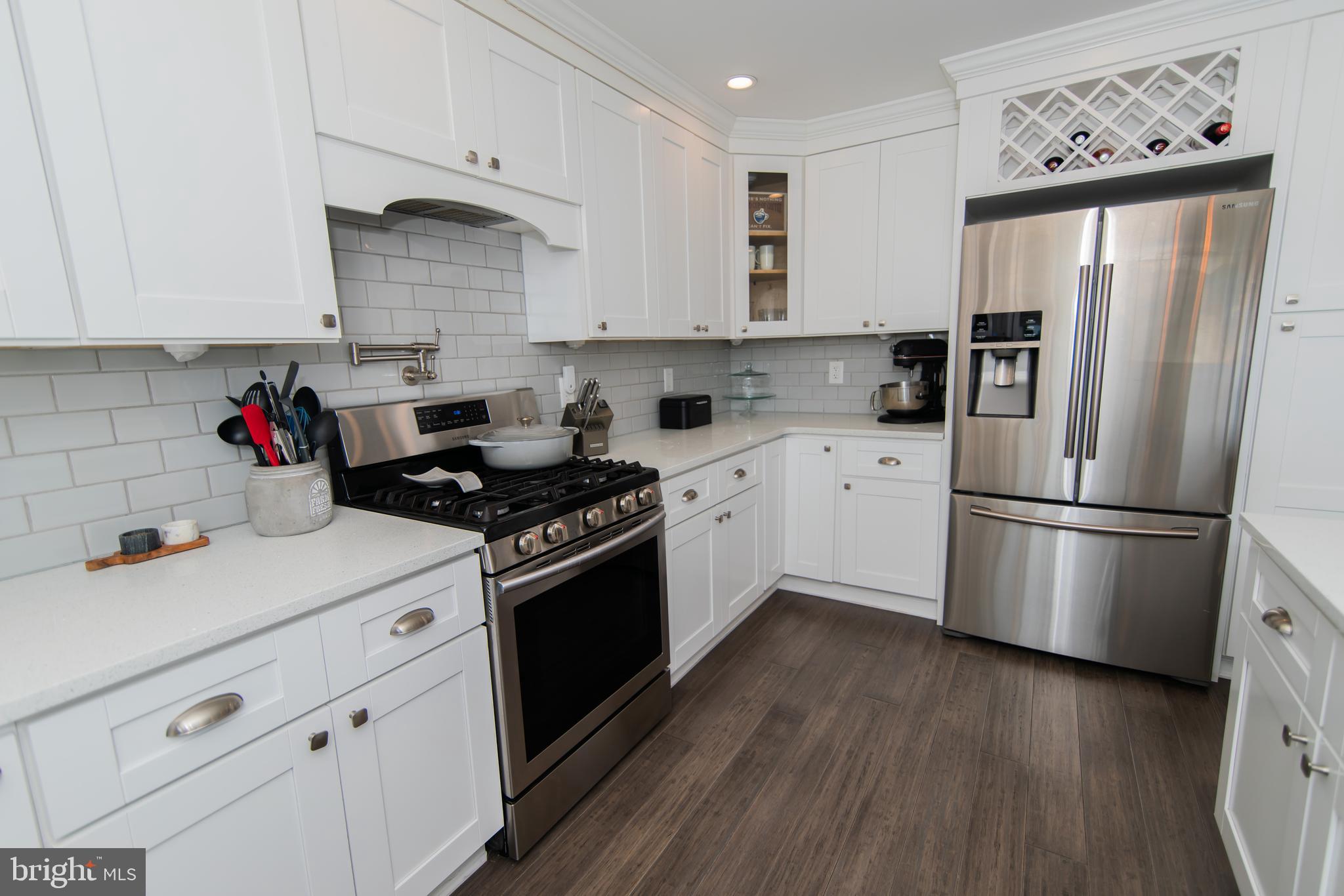3549 Byrne Road Philadelphia, PA 19154 - Photo 22 of 50 Stainless Appliances