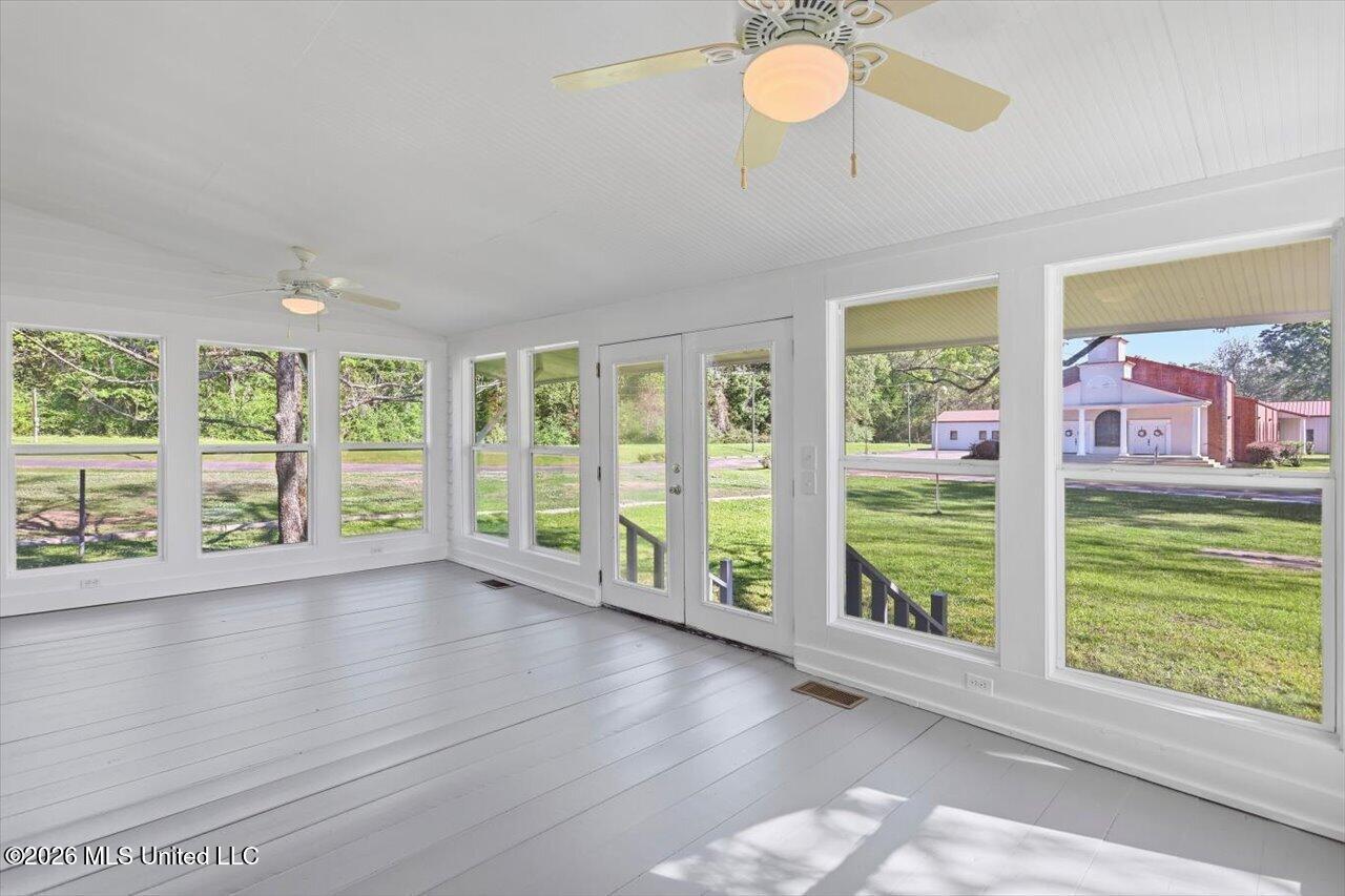 321 Raymond Street Terry, MS 39170 - Photo 18 of 23 25-321 Raymond St _ Home Tours MS