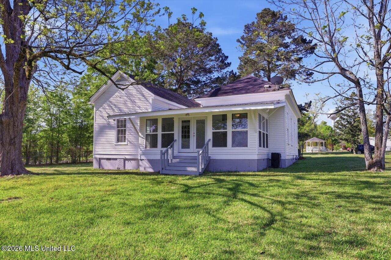 321 Raymond Street Terry, MS 39170 - Photo 22 of 23 28-321 Raymond St _ Home Tours MS