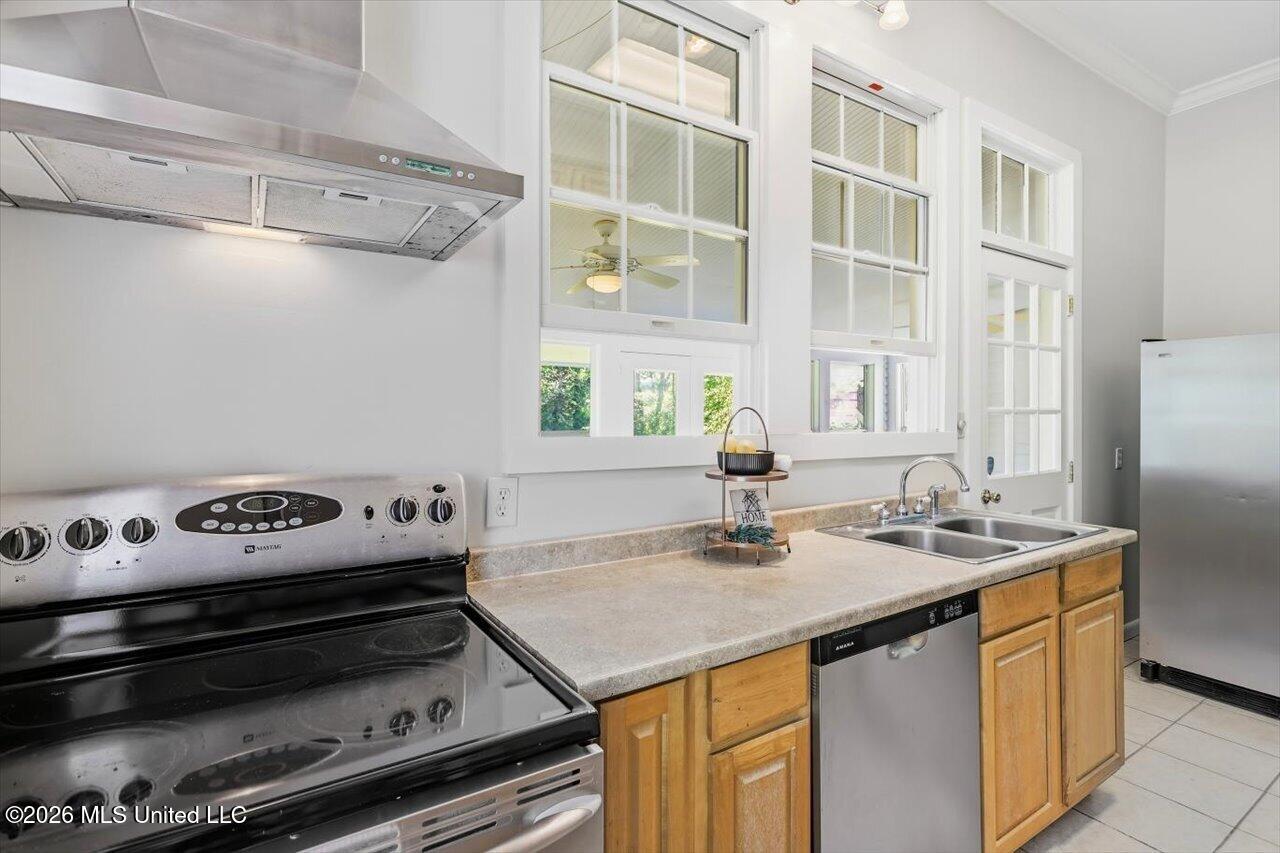 321 Raymond Street Terry, MS 39170 - Photo 8 of 23 13-321 Raymond St _ Home Tours MS