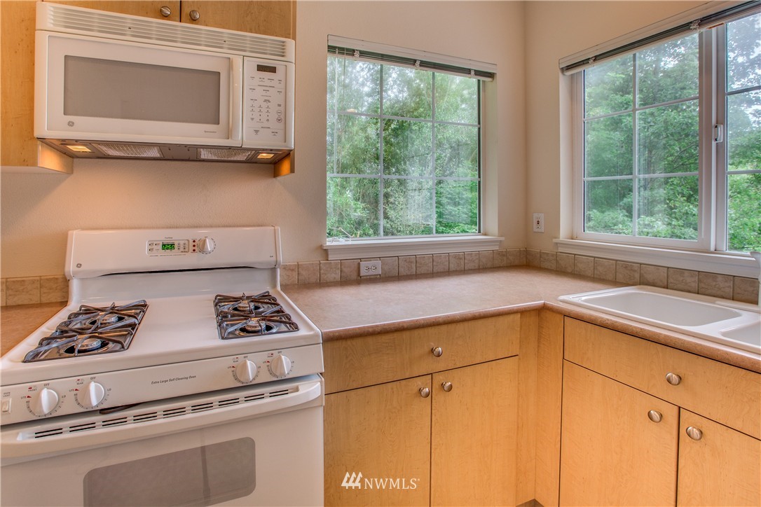 225 South 49th Street, Unit G Renton, WA 98055 - Photo 6 of 17 Gallery Image 6