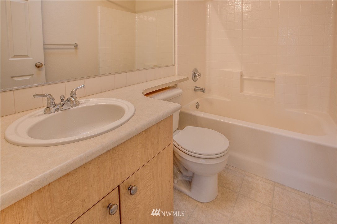 225 South 49th Street, Unit G Renton, WA 98055 - Photo 7 of 17 Gallery Image 7