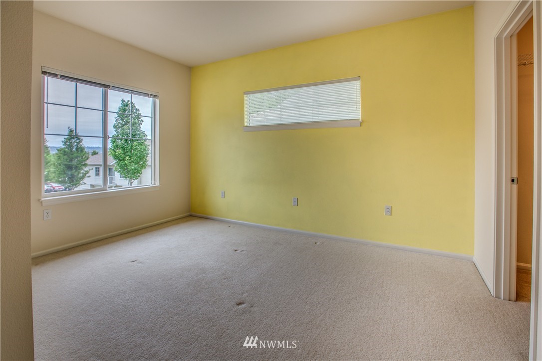 225 South 49th Street, Unit G Renton, WA 98055 - Photo 9 of 17 Gallery Image 9
