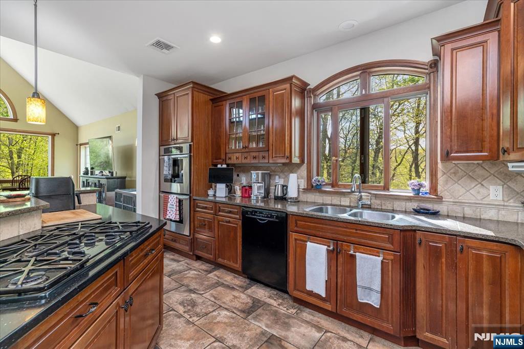 65 Gunn Road Branchville, NJ 07826 - Photo 11 of 43