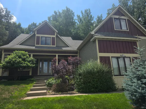 $564,900 | 1067 Pioneer Road, Red Wing, MN 55066