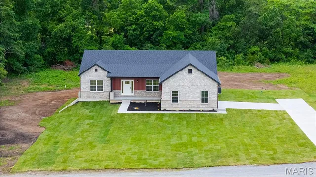 $519,900 | 3525 Weatherby Lane, Farmington, MO 63640