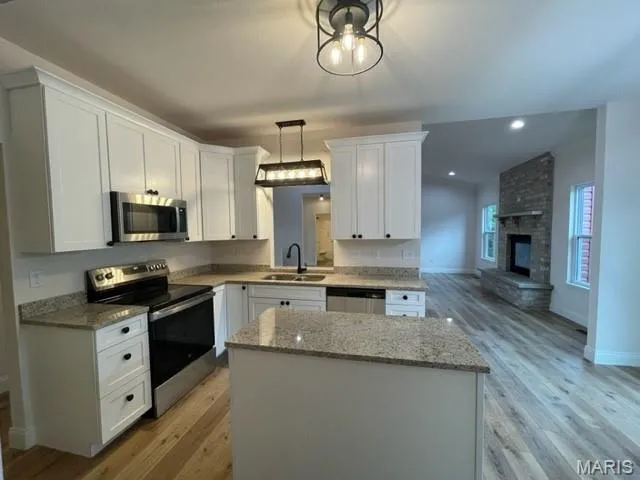 $519,900 | 3525 Weatherby Lane, Farmington, MO 63640