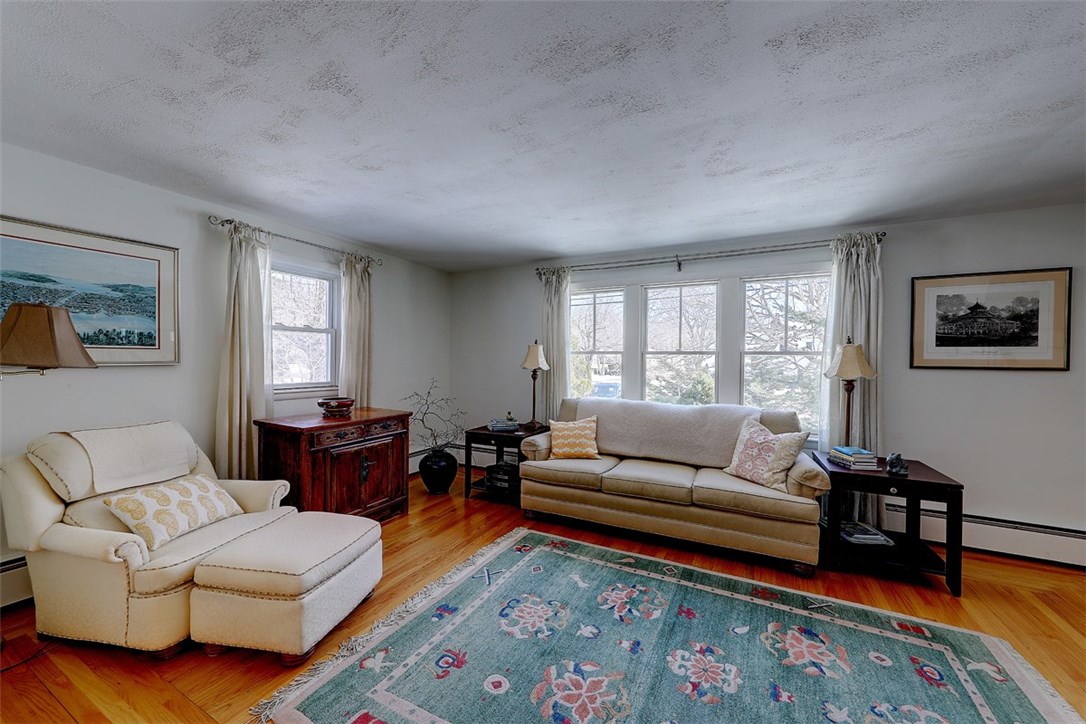 404 New Meadow Road Barrington, RI 02806 - Photo 3 of 23 Gallery Image 3