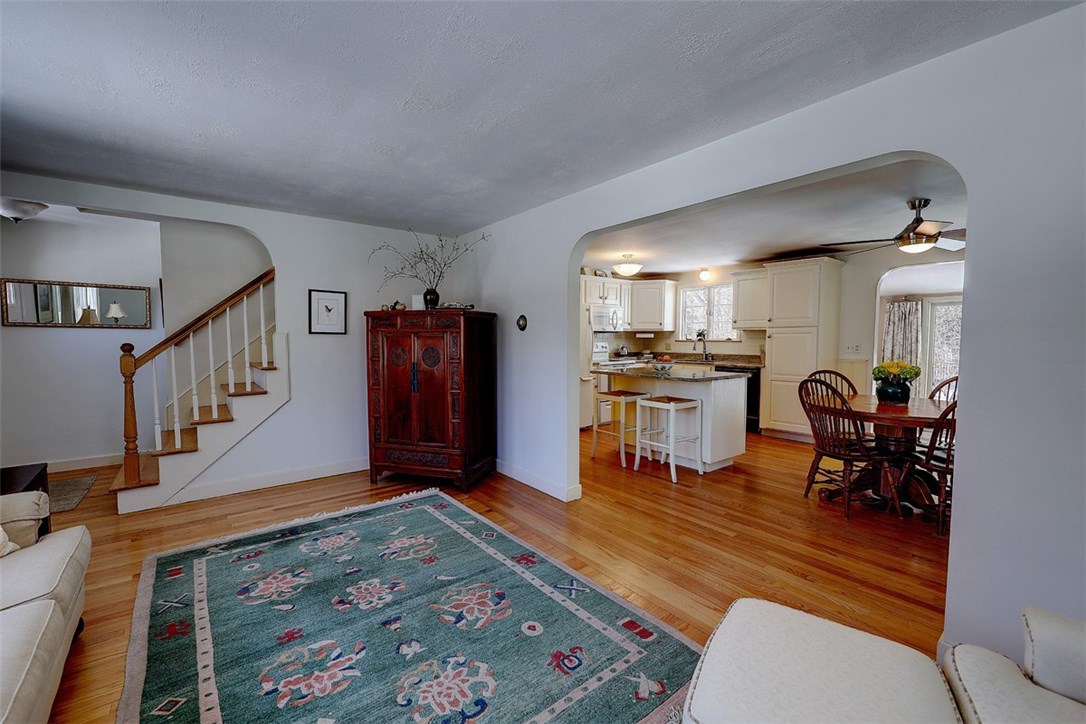 404 New Meadow Road Barrington, RI 02806 - Photo 4 of 23 Gallery Image 4