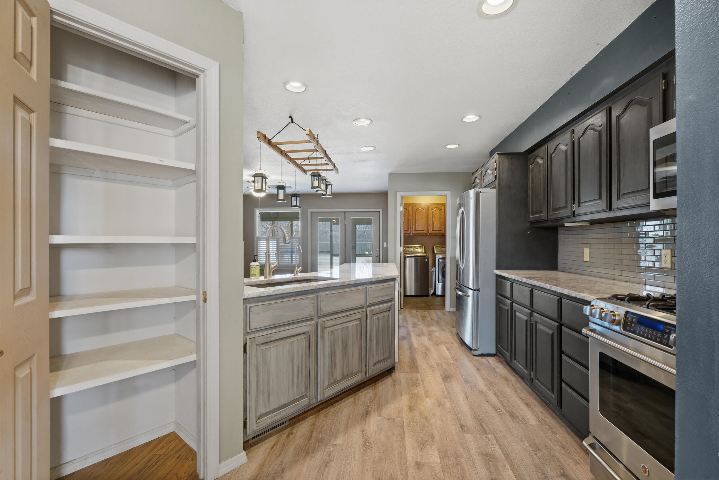 29670 South 630 Road Grove, OK 74344 - Photo 11 of 33 Interior