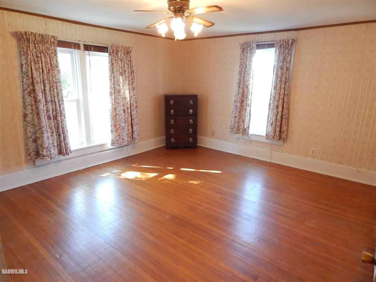 25440 Locust Road Lanark, IL 61046 - Photo 11 of 23 Gallery Image 11