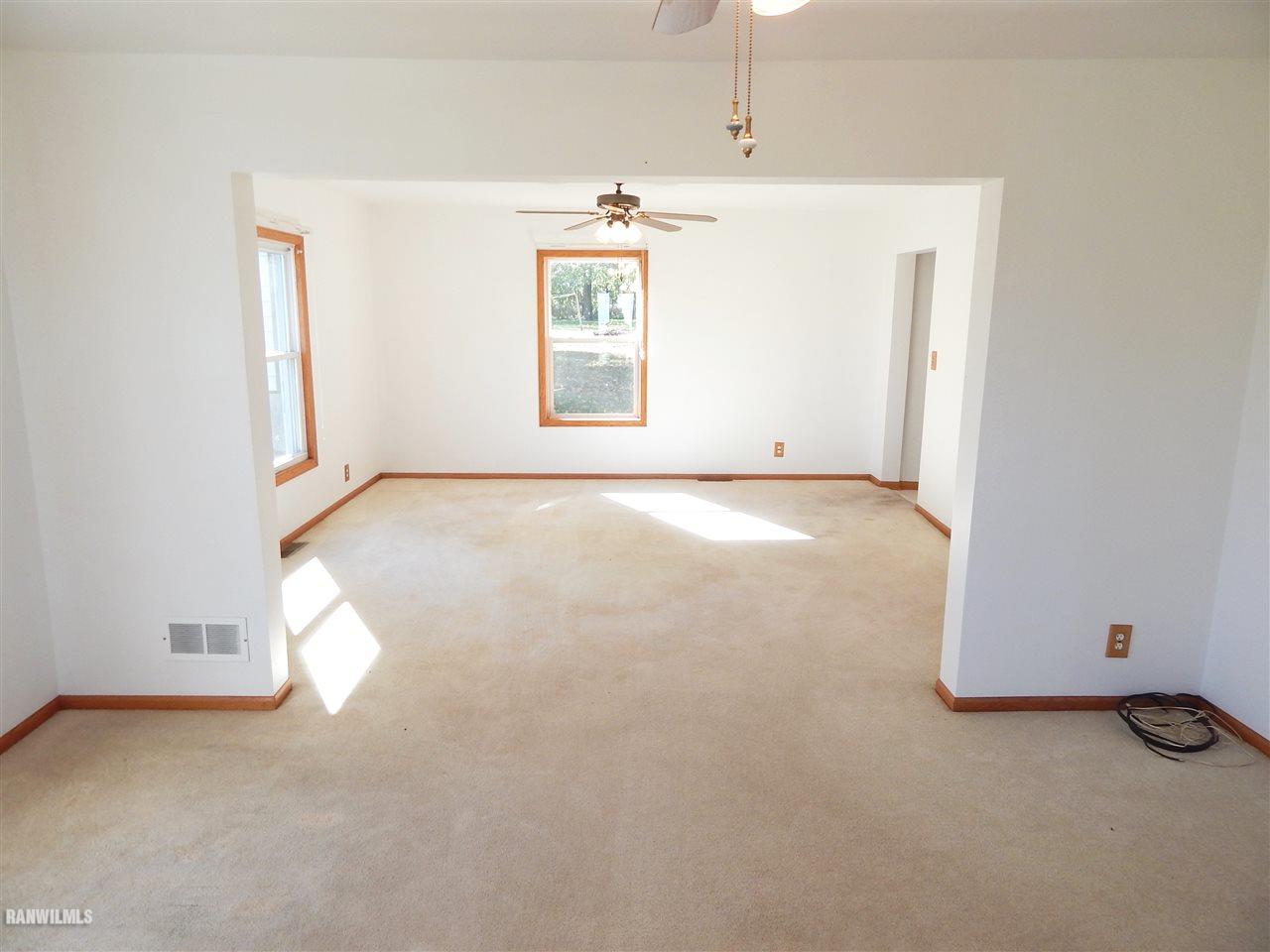 25440 Locust Road Lanark, IL 61046 - Photo 8 of 23 Gallery Image 8