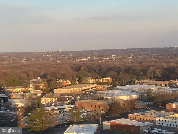 $2,300 | 5750 Bou Avenue, Unit 704, Rockville, MD 20852