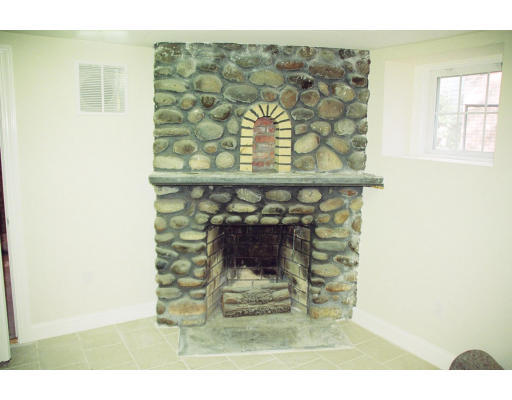 40 Miller Road, Unit 1 Newton, MA 02459 - Photo 9 of 20