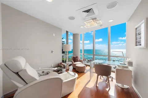 $2,448,000 | 17121 Collins Avenue, Unit 2906, Sunny Isles Beach, FL 33160
