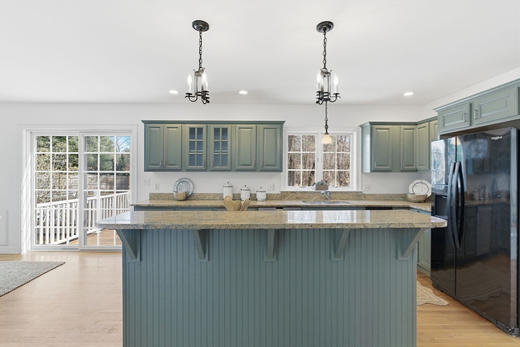 161 Tenney Street Georgetown, MA 01833 - Photo 13 of 41