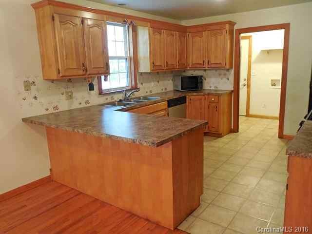 859 Saddle Ridge Road Fort Mill, SC 29708 - Photo 9 of 24 Gallery Image 9