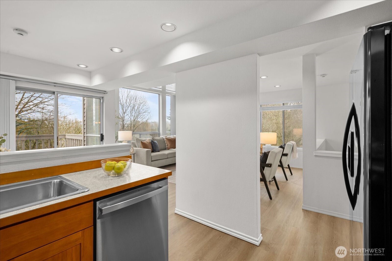 7250 Northeast Old Redmond Road, Unit F124 Redmond, WA 98052 - Photo 12 of 40