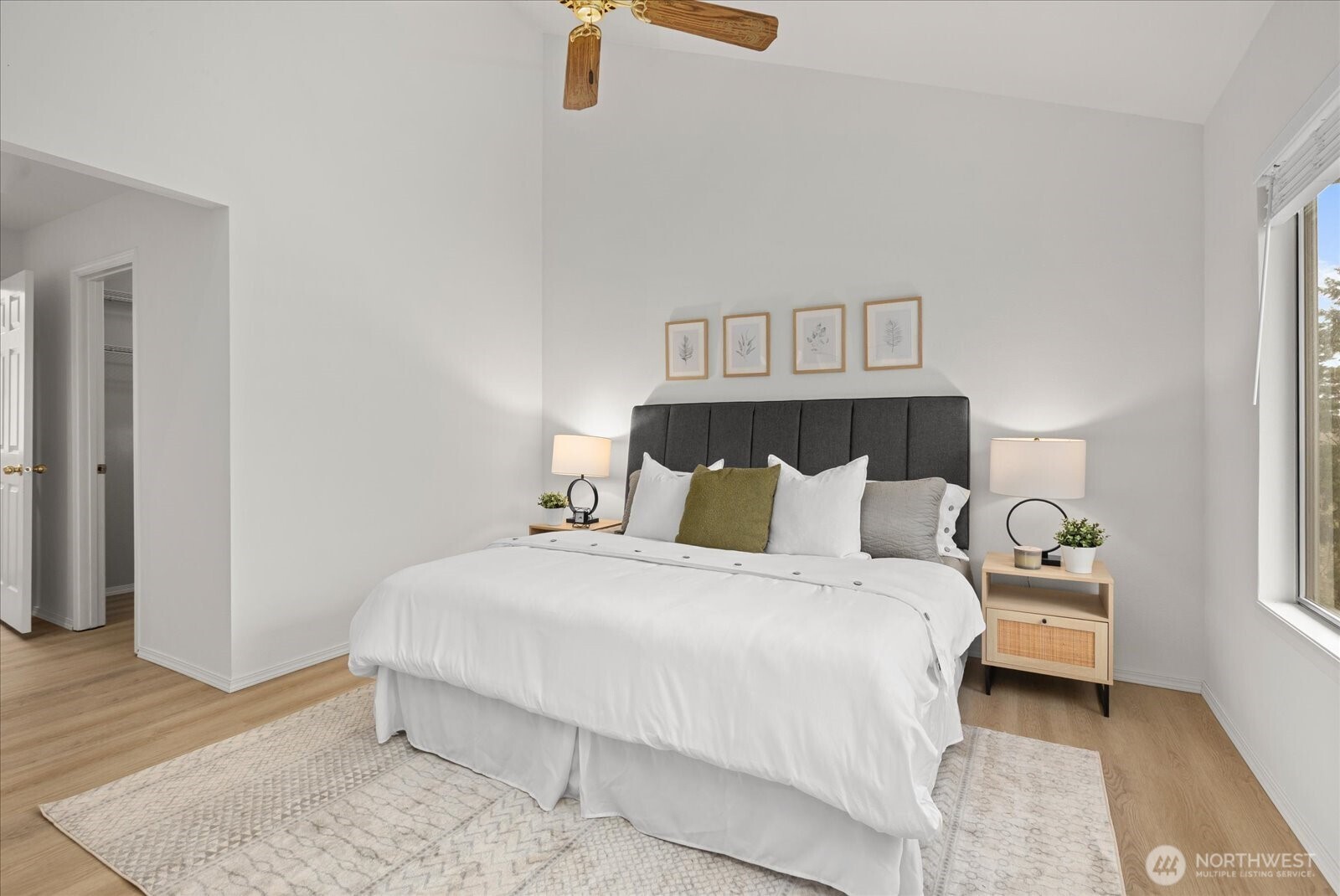 7250 Northeast Old Redmond Road, Unit F124 Redmond, WA 98052 - Photo 16 of 40