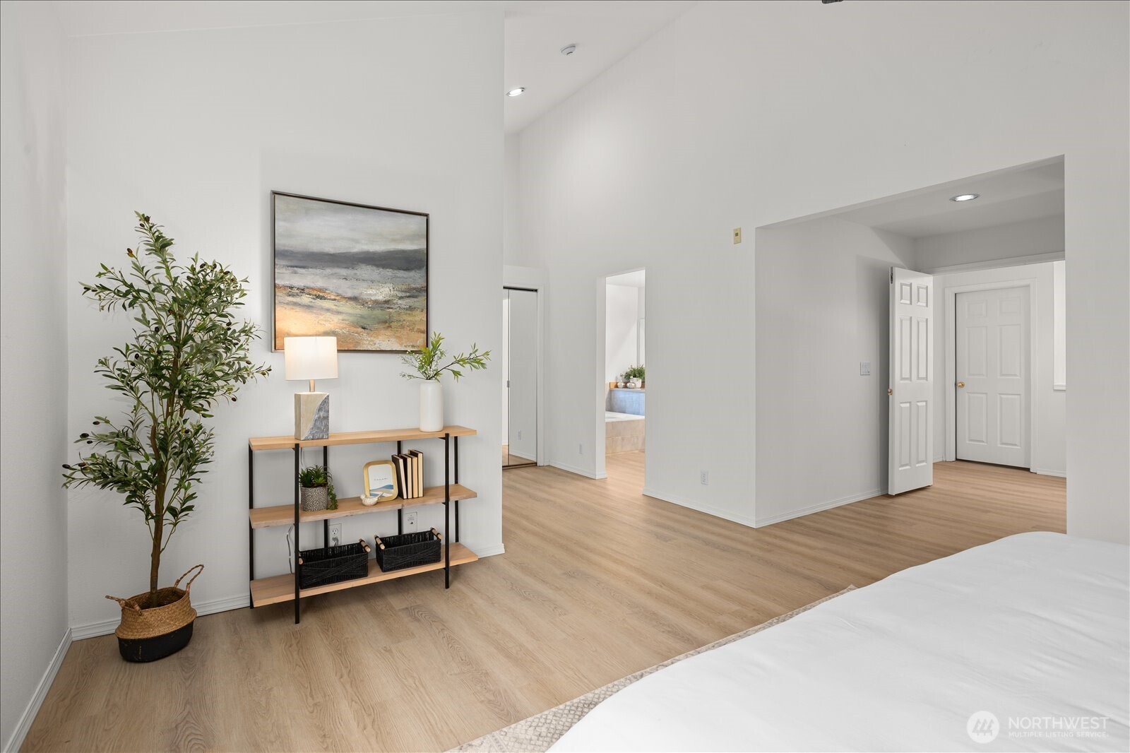 7250 Northeast Old Redmond Road, Unit F124 Redmond, WA 98052 - Photo 17 of 40