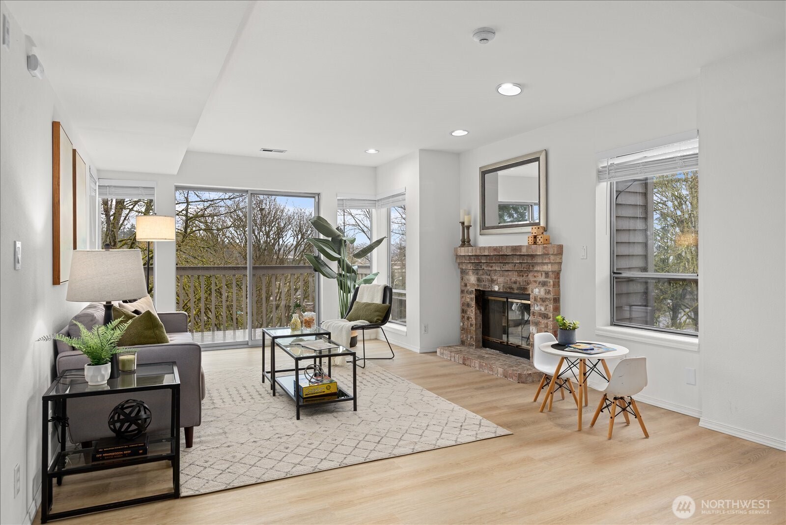 7250 Northeast Old Redmond Road, Unit F124 Redmond, WA 98052 - Photo 25 of 40