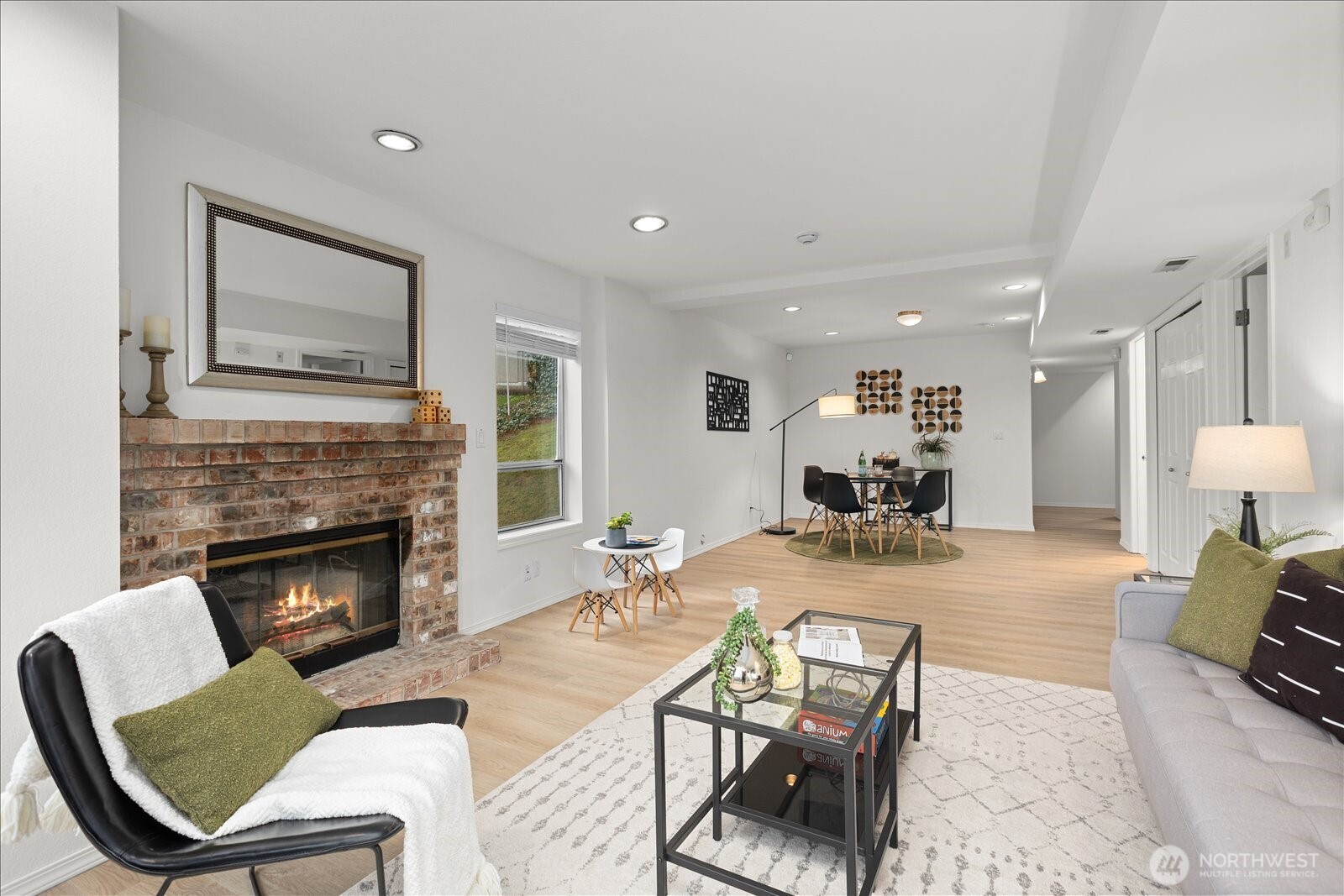 7250 Northeast Old Redmond Road, Unit F124 Redmond, WA 98052 - Photo 27 of 40