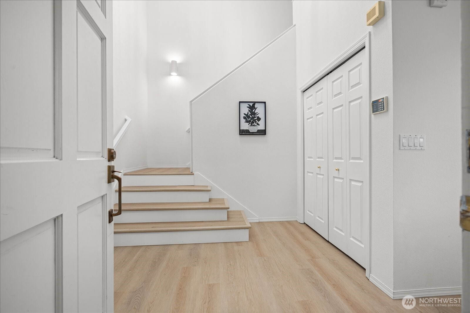 7250 Northeast Old Redmond Road, Unit F124 Redmond, WA 98052 - Photo 3 of 40