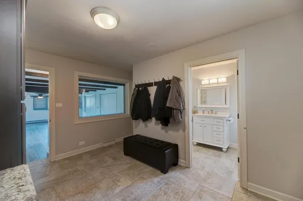 $795,000 | 6 Meadowood Drive, Oak Brook, IL 60523