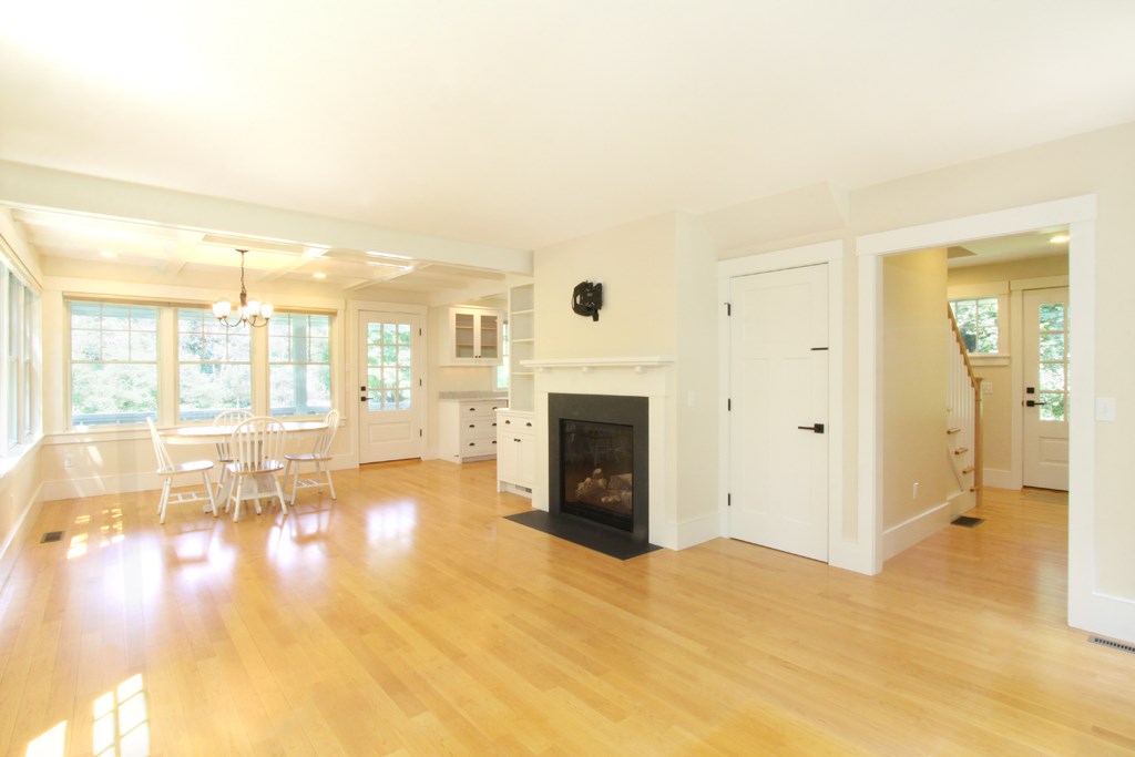 18 West Main Road Little Compton, RI 02837 - Photo 4 of 12