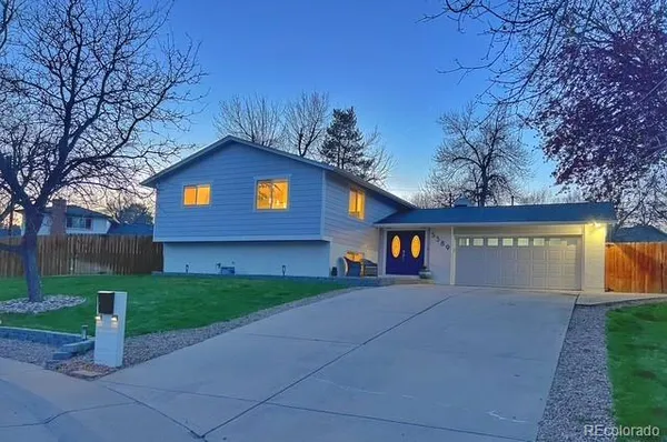 $775,000 | 5389 West Roxbury Place, Littleton, CO 80128