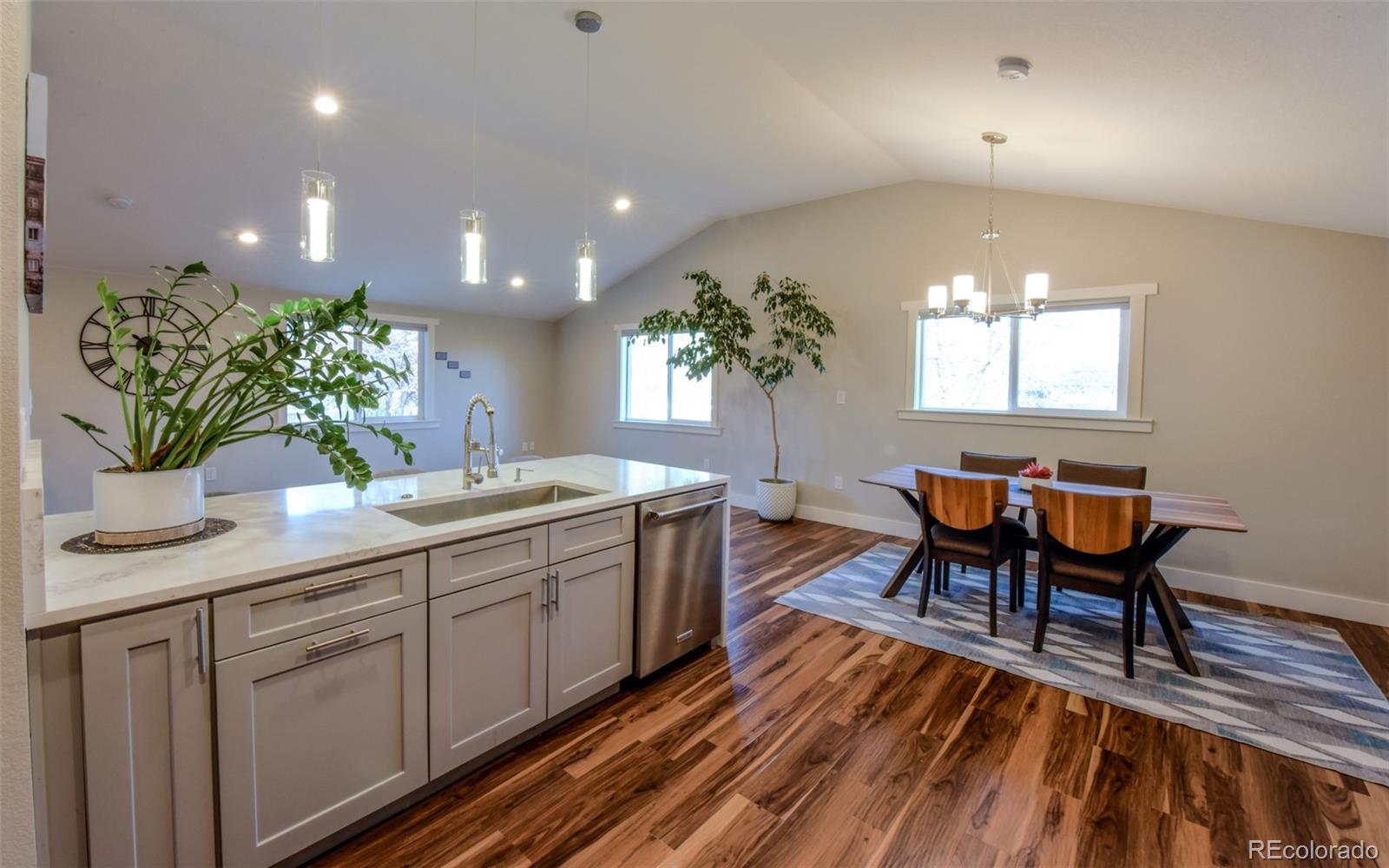 5389 West Roxbury Place Littleton, CO 80128 - Photo 6 of 31 a spacious bathroom with sink and mirror