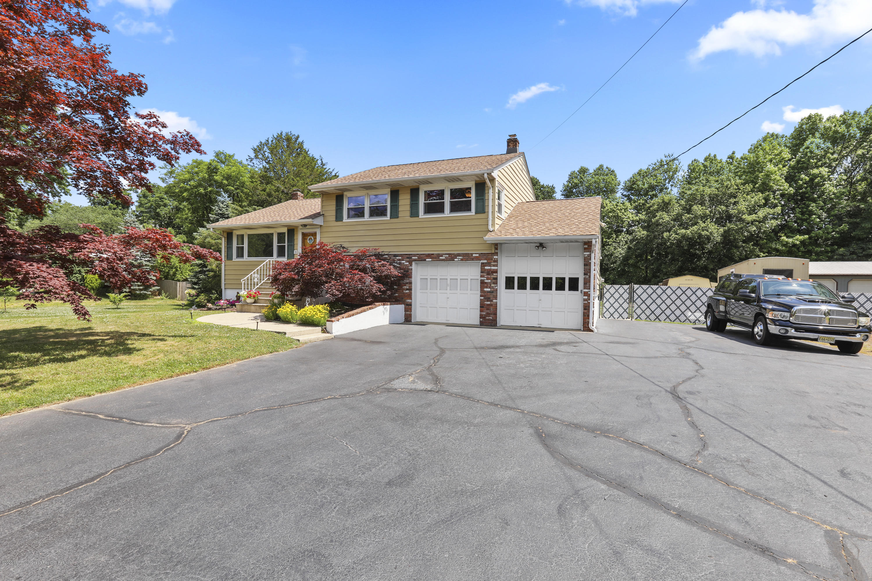 26 Lloyd Road Morganville, NJ 07751 - Photo 4 of 33 5W5A8617