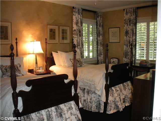 208 Hathaway Road Richmond, VA 23221 - Photo 8 of 12 Guest Suite - One of two First Floor Bedrooms