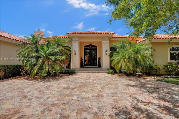 $1,900,900 | 15210 Southwest 74th Court, Palmetto Bay, FL 33157