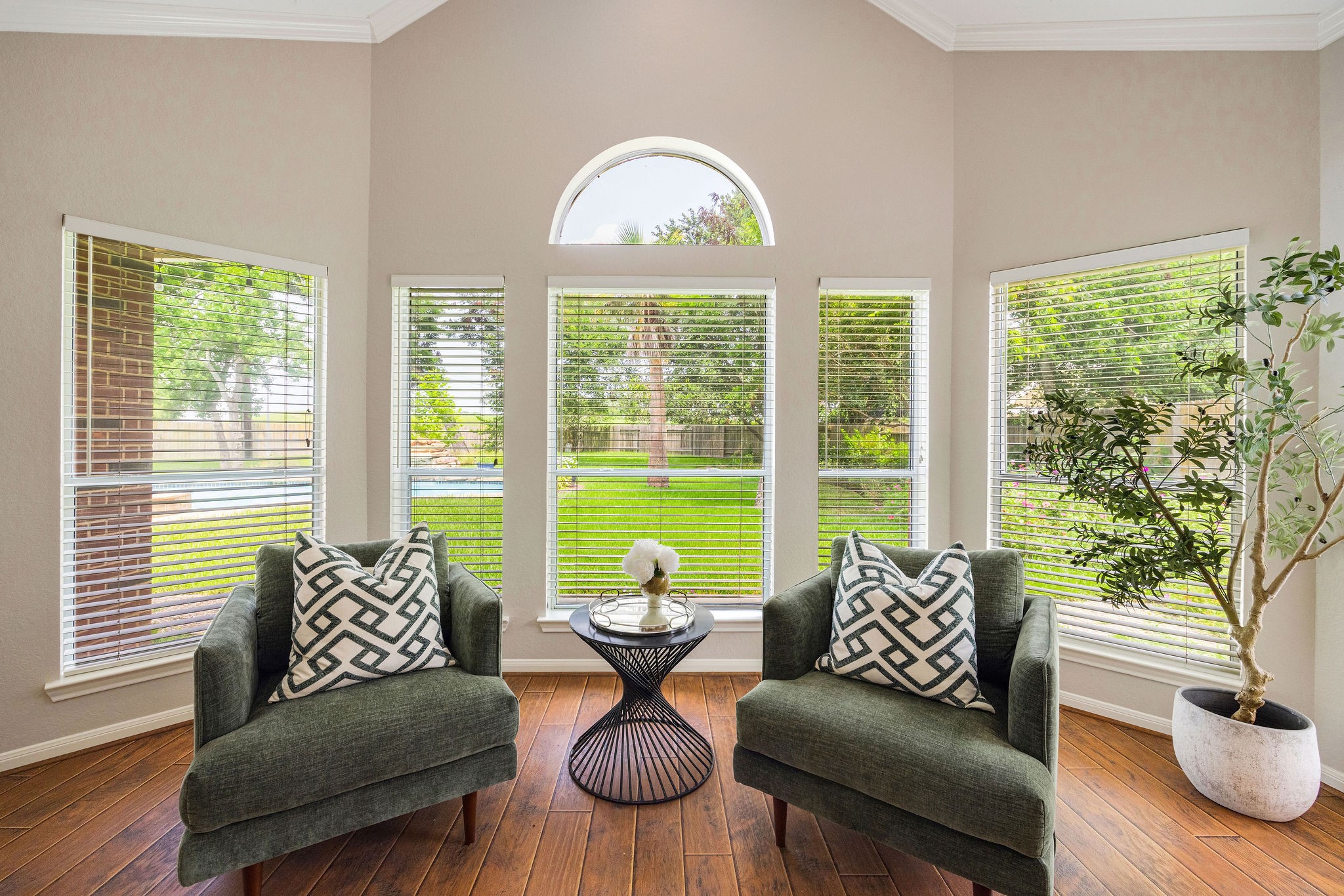 9603 Randon Lane Missouri City, TX 77459 - Photo 26 of 50 This home is filled with abundant natural light with stunning views from every room.