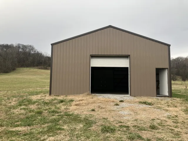 $235,000 | 3 Pulaski Highway, Culleoka, TN 38451