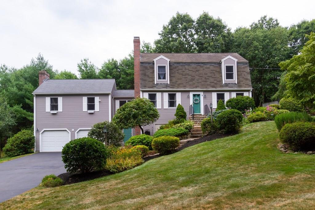 31 Fowler Street Upton, MA 01568 - Photo 3 of 26 Gallery Image 3