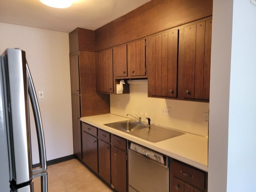 80 Trapelo Road, Unit 1 Belmont, MA 02478 - Photo 13 of 18