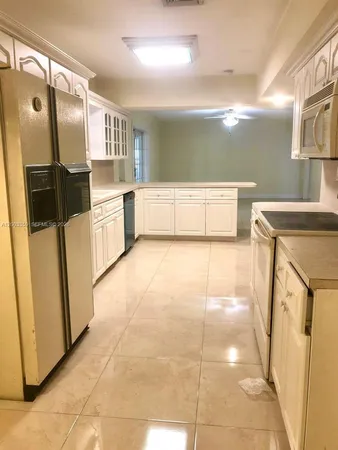 $3,450 | 4900 Southwest 36th Court, Hollywood, FL 33023