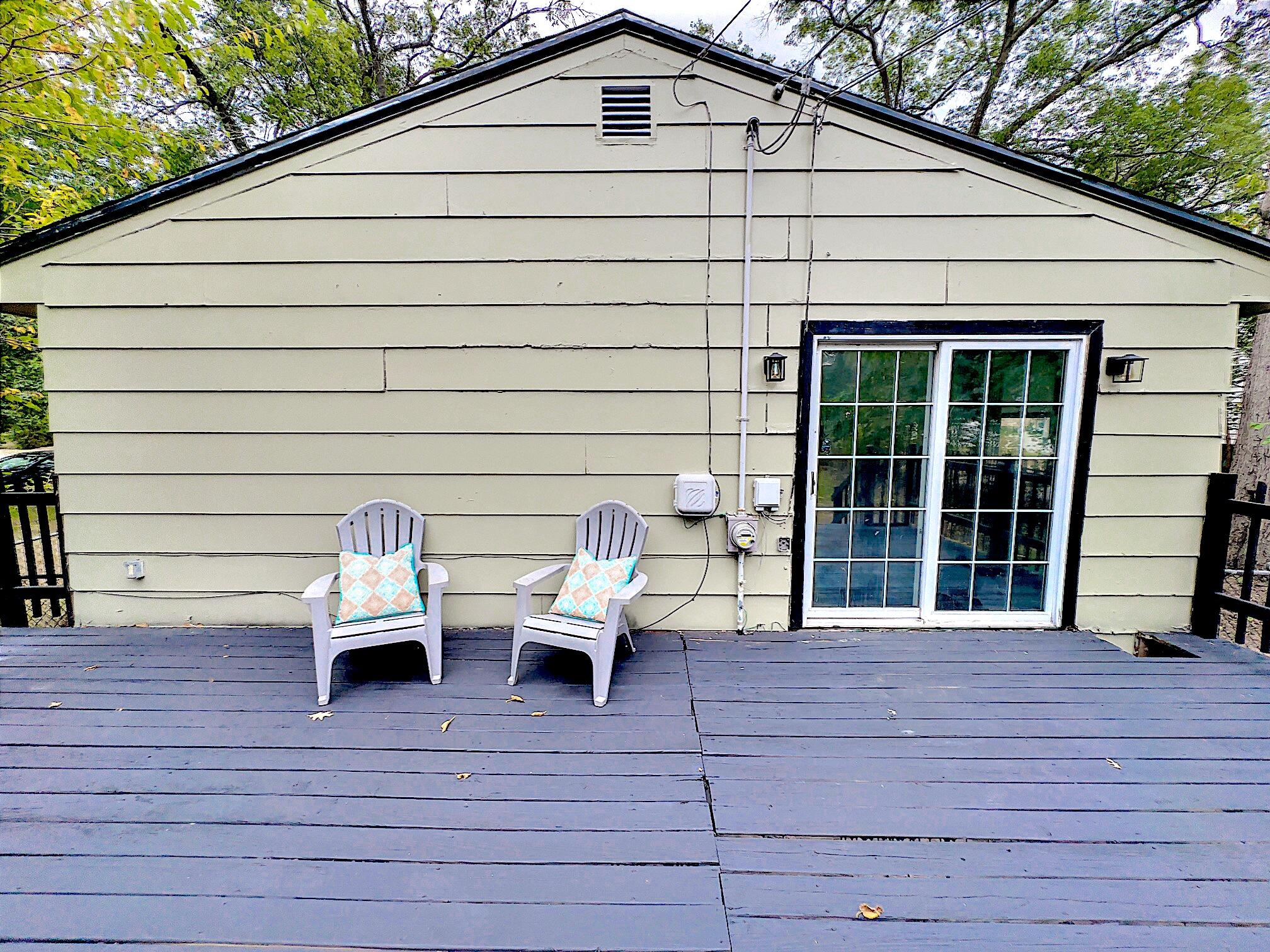 2517 Riordan Street Muskegon, MI 49444 - Photo 16 of 41 7 Back Deck