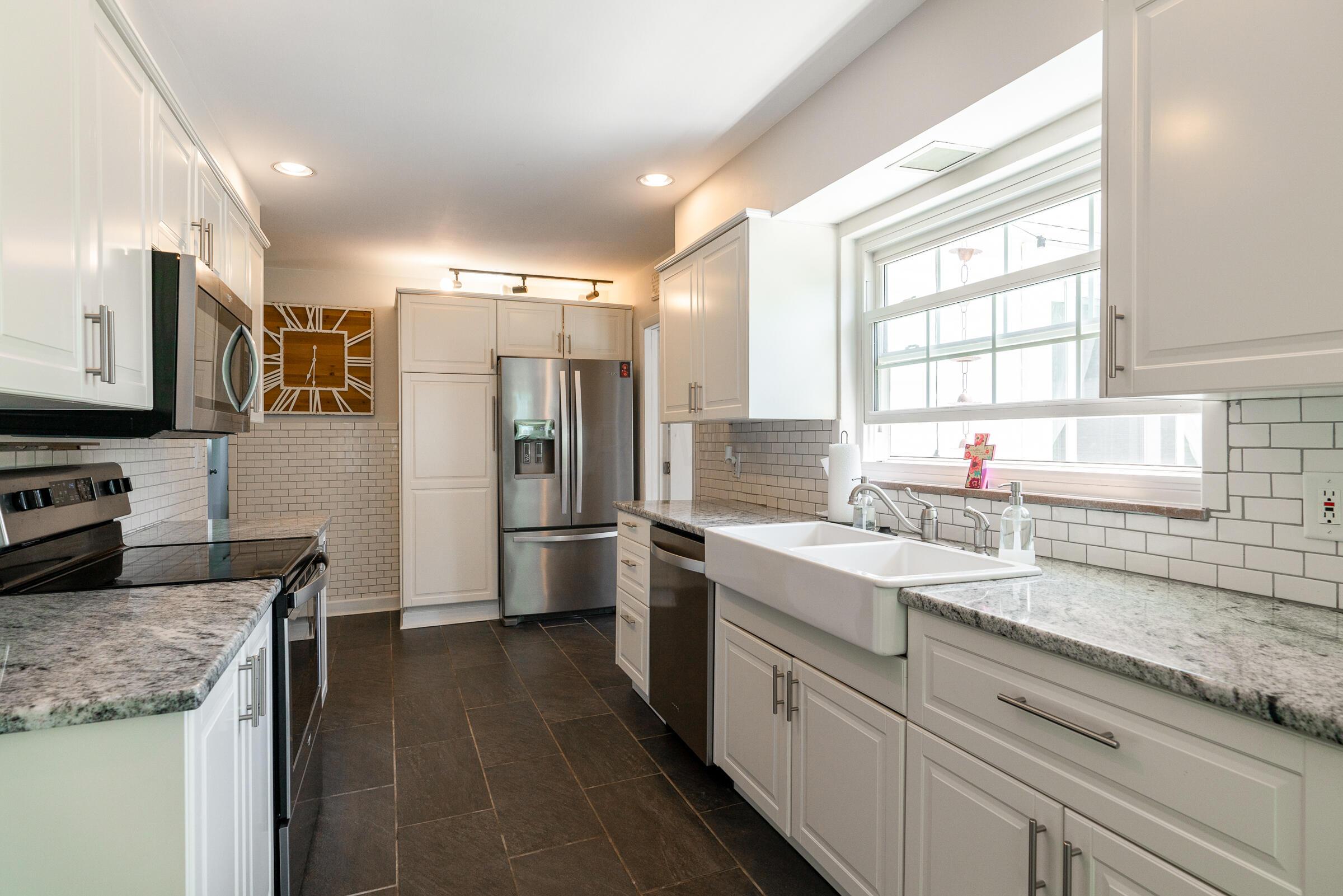 2543 Edgevale Road Columbus, OH 43221 - Photo 10 of 43 2543 Edgevale Rd-23