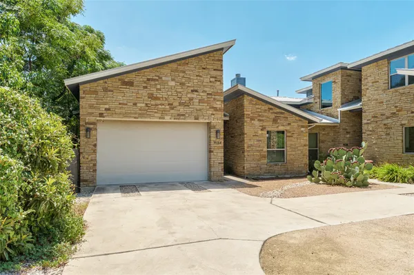 $3,300 | 913 Stobaugh Street, Unit A, Austin, TX 78757