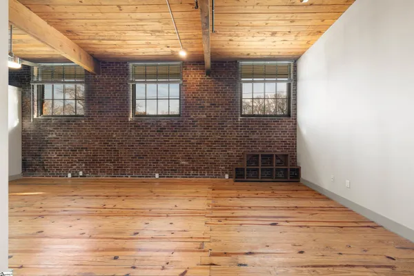 $245,000 | 806 Green Avenue, Unit 215, Greenville, SC 29605