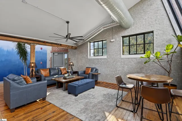 $270,000 | 806 Green Avenue, Unit 215, Greenville, SC 29605