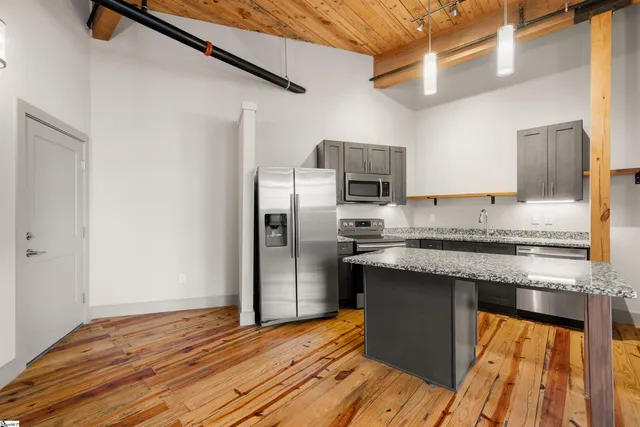 $270,000 | 806 Green Avenue, Unit 215, Greenville, SC 29605