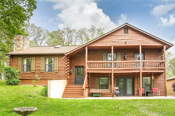 $415,000 | 1837 Lamplite Estates Drive, St. Clair, MO 63077